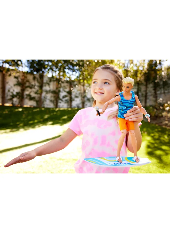 باربي Ken Doll with Surfboard and Pet Puppy, Poseable Blonde Barbie  Ken  Beach Doll with Themed Accessories like Towel